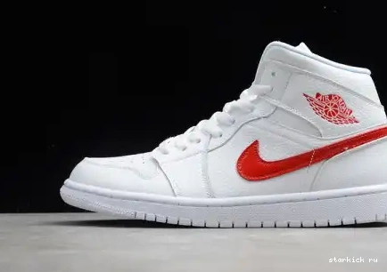 1 Jordan BQ6472-106 White (W) University Mid BQ6472-106 Red 0429